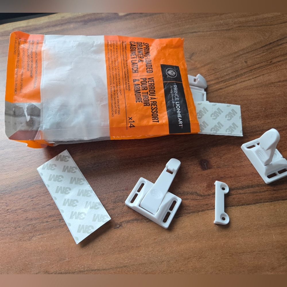 Free w/ purchase - Pack of Safety Locks for Drawer & Cabinet